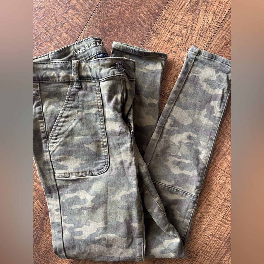 AE camo jeggings